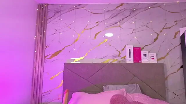 Merida Blossom  online show from March 28, 2:00 am