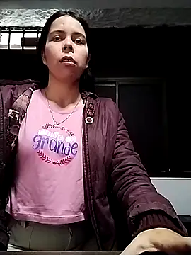 Snapshot of Lucianaferro_ chatting on October 14, 11:35 am Lucianaferro  online show from October 14, 11:35 am