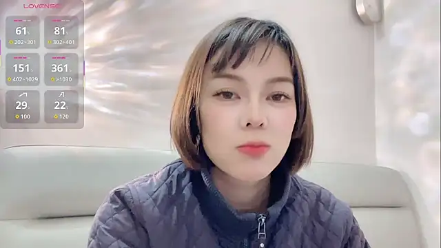 Linda-LL online show from November 18, 1:34 pm