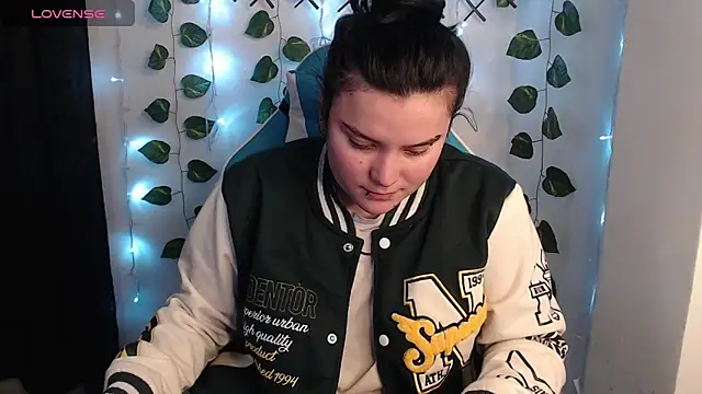 Nika 1  online show from April 20, 1:19 am