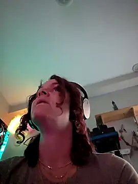 thatonespicychick online show from February 6, 7:17 pm