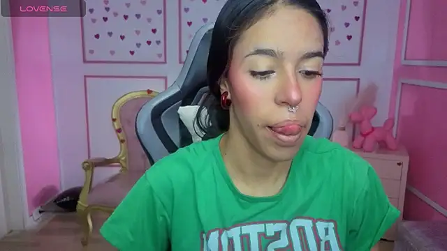 stephania t online show from February 9, 12:29 pm