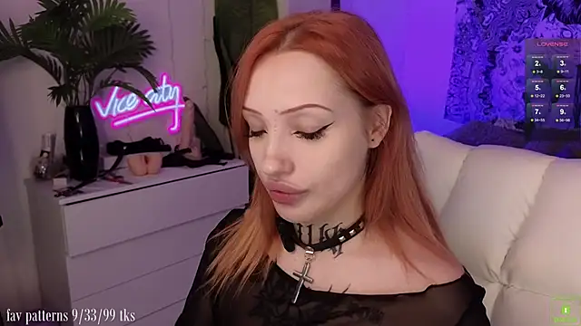 violetviolator online show from November 14, 3:50 am