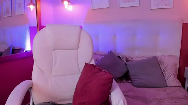  Sophie  miller online show from March 26, 9:49 pm