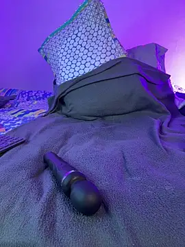 aurora divine online show from March 26, 7:48 pm