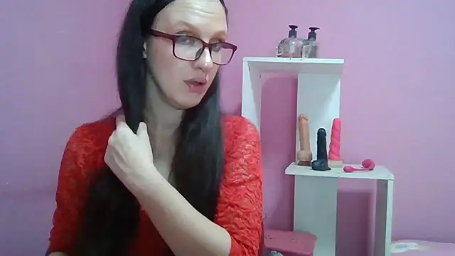 LolaBoobs online show from June 2, 8:37 am