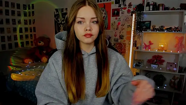 AkiraKatsu online show from February 1, 11:09 am