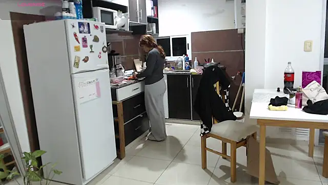 bunnylolaa4 online show from June 28, 4:19 am