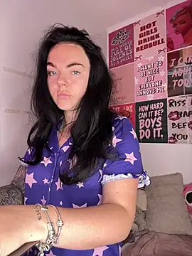 yorkshiregal online show from April 10, 6:41 am