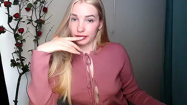 Queen ofLove online show from April 6, 12:39 pm