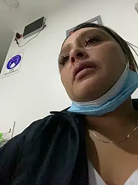 Keittly  online show from December 15, 3:23 am