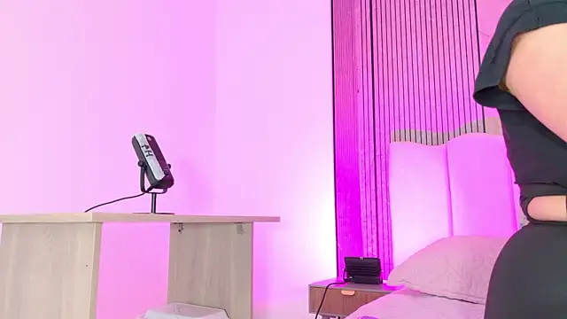 Sofia martiin online show from March 1, 3:06 am