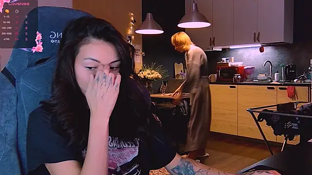 KatiKate online show from November 3, 5:06 pm