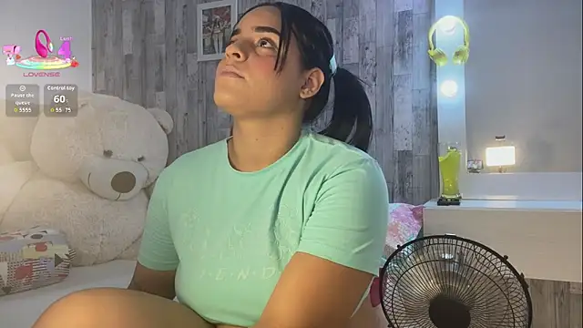 Violetrousse online show from October 30, 8:43 pm