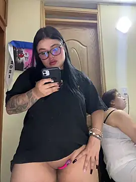 alissonfernandez  online show from March 27, 9:54 am