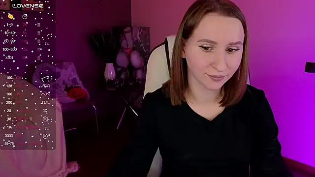 AliceBYKiss online show from November 8, 6:46 pm