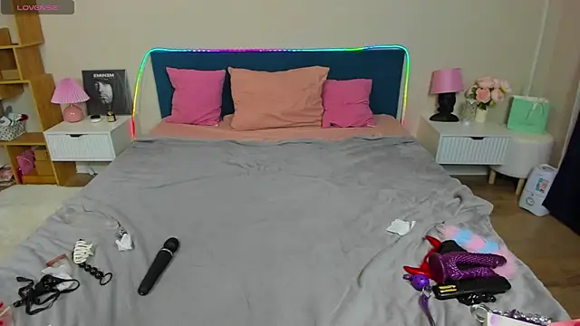 BritneyLix online show from March 15, 10:01 pm