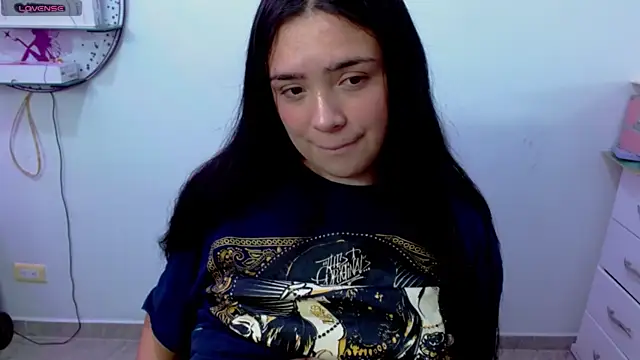 mia johns  online show from March 28, 3:39 am