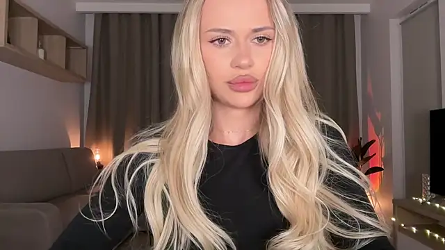 Snapshot of Julia_RL chatting on October 2, 10:59 pm Julia RL online show from October 2, 10:59 pm