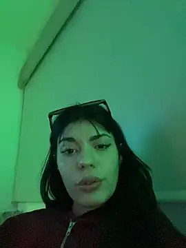 candycamiila online show from July 29, 4:34 am