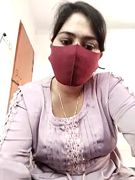 Magical Girl- online show from March 3, 7:47 am