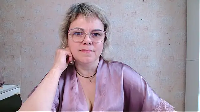 sweetsunset11 online show from April 20, 1:03 pm