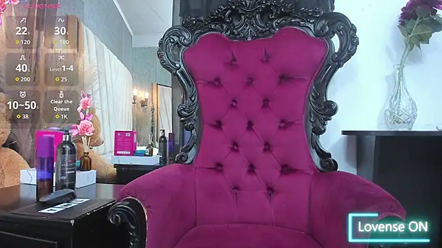 Madison-Diaz online show from February 9, 1:13 pm