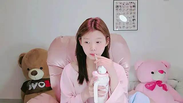 yang-yang-yang online show from May 4, 5:22 am