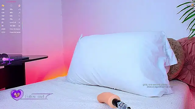 Kinky  Karo online show from January 11, 1:54 am