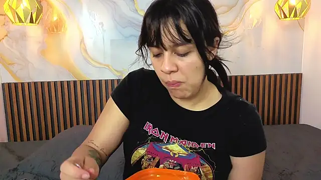 MelissaGilll online show from February 27, 8:08 pm