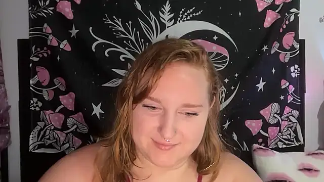thickgingergoddess online show from October 11, 3:55 am