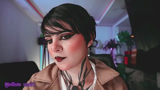 Trinity   s online show from May 22, 2:42 am