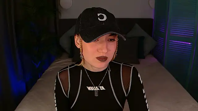 Snapshot of Maddy_Garcia chatting on October 14, 10:45 pm Maddy Garcia online show from October 14, 10:45 pm