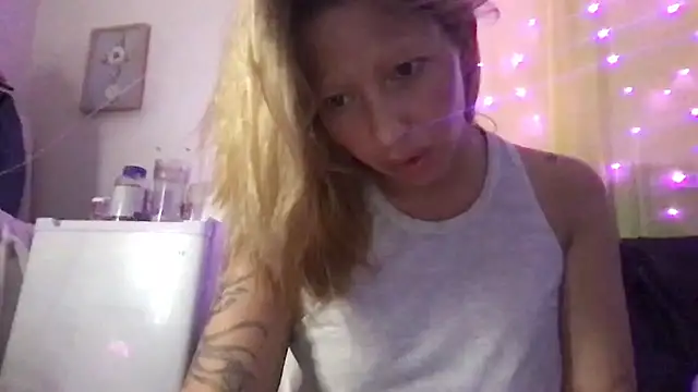 megansweetfromthevalley online show from July 18, 2:04 am