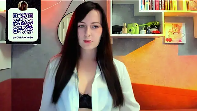 liya gorgeous online show from March 4, 3:40 pm