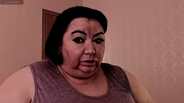 SexxyDreams1 online show from February 3, 6:40 am