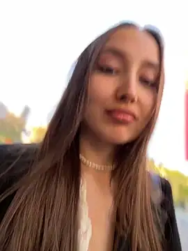 VelvetVixenI online show from April 18, 4:09 pm