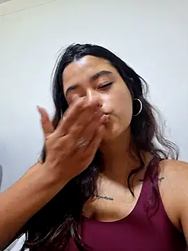 Ariana Pierce online show from May 17, 9:14 pm
