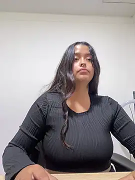 Ariana Pierce online show from July 5, 1:39 pm