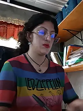 LoveElectra online show from June 2, 4:41 pm