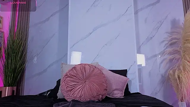 Chlooee   online show from February 3, 1:38 am