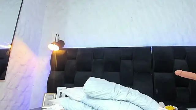 Camila  Gomez online show from January 5, 5:27 pm