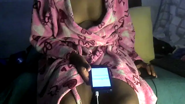 Snapshot of NicoleBitch87 chatting on October 16, 10:34 pm NicoleBitch87 online show from October 16, 10:34 pm