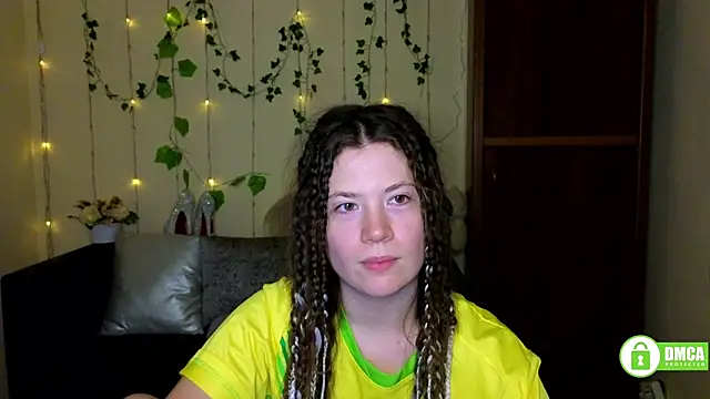 Alicia redfollow online show from March 2, 5:08 am