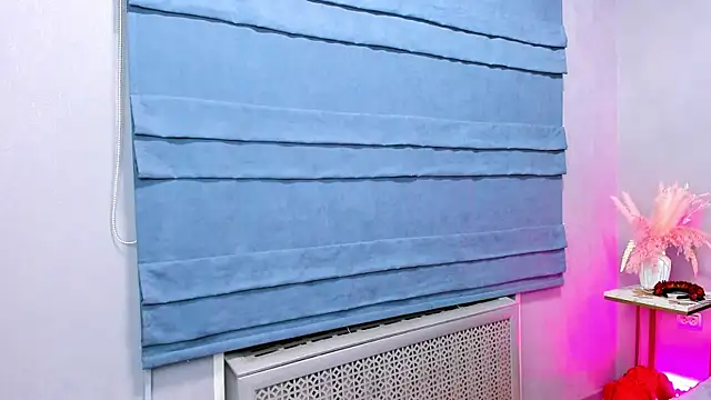 Curvy Dynamite  online show from March 6, 1:44 am