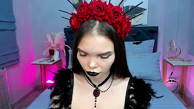 Curvy Dynamite  online show from October 29, 1:10 am