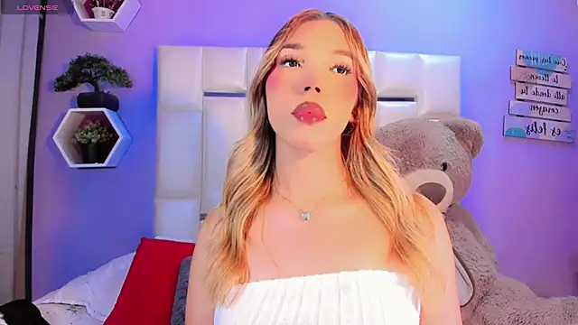 Aileen 18 online show from September 13, 9:28 am