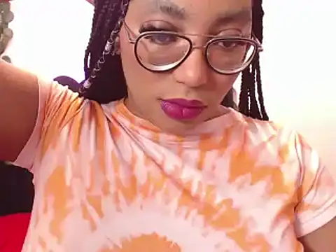 AmyBriiggs online show from October 20, 5:21 am