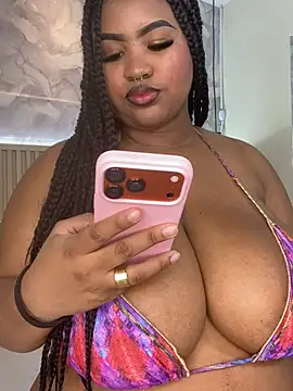 AinaraJimenez online show from April 9, 8:03 pm