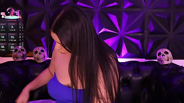 AnikaRomanoff online show from October 28, 4:07 am